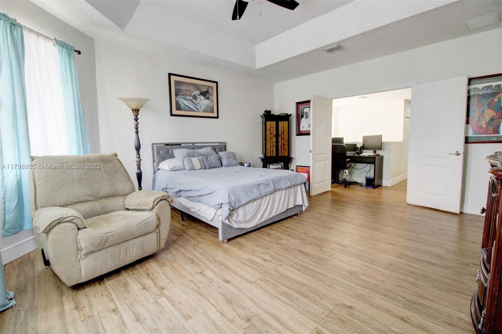 Small Image of 1156 NORTH EAST 37TH PL, Homestead Number 17