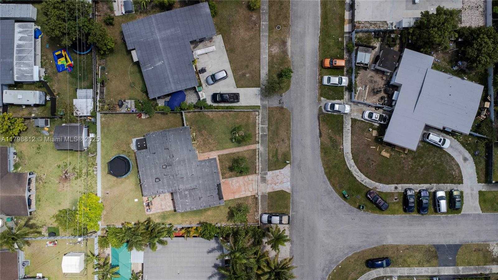 Small Image of 28541 SOUTH WEST 144TH CT, Homestead Number 13