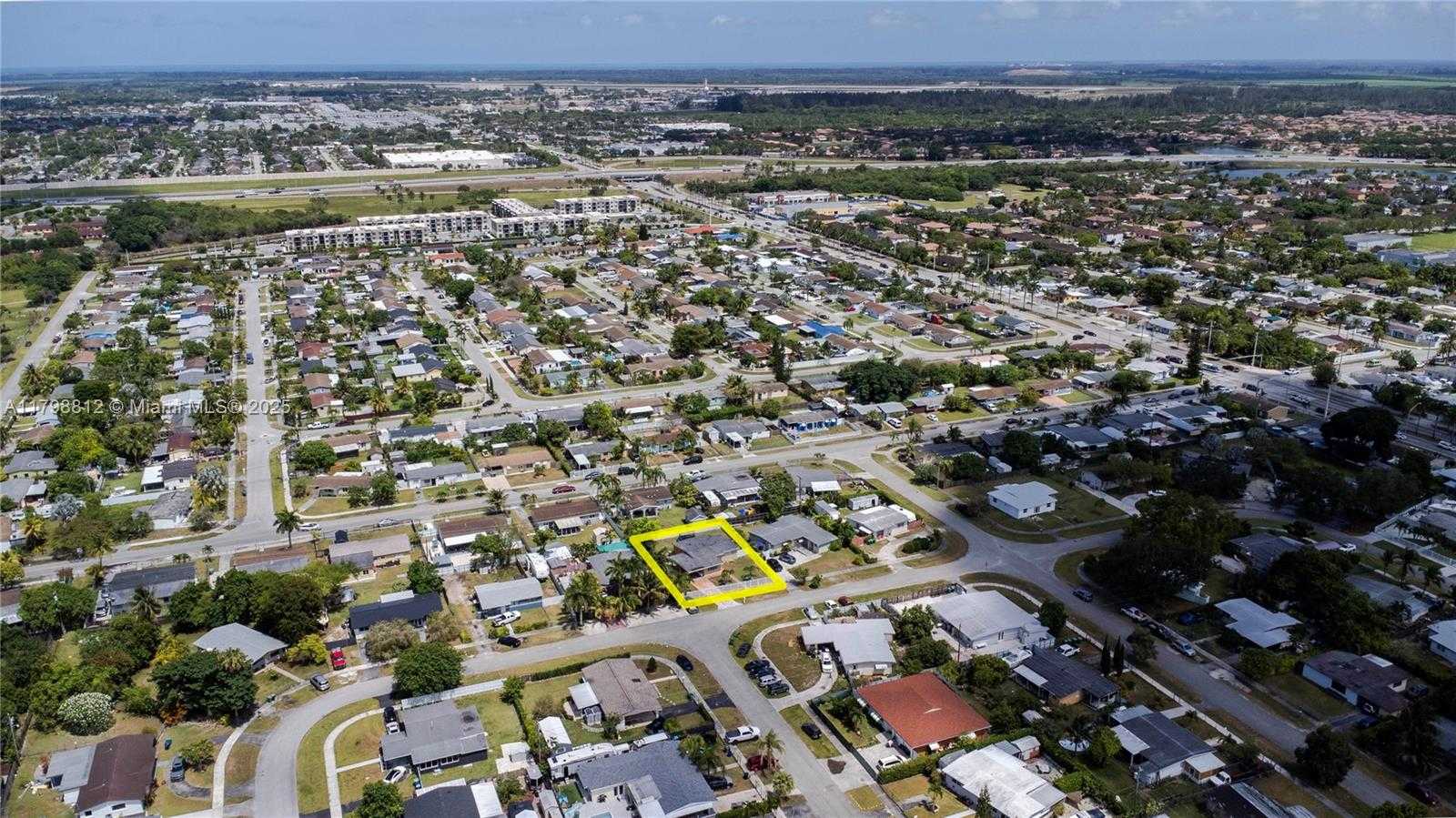 Small Image of 28541 SOUTH WEST 144TH CT, Homestead Number 15