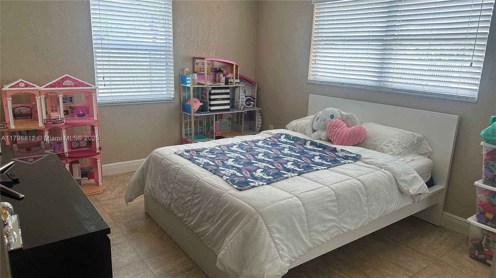 Small Image of 28541 SOUTH WEST 144TH CT, Homestead Number 8