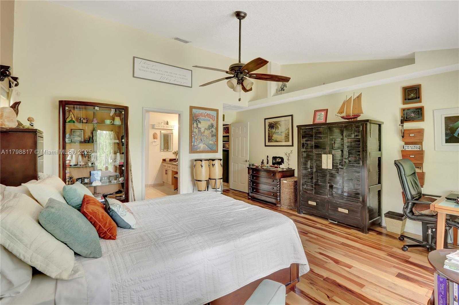 Small Image of 95 EAST WESTWOOD CIR E, West Palm Beach Number 22