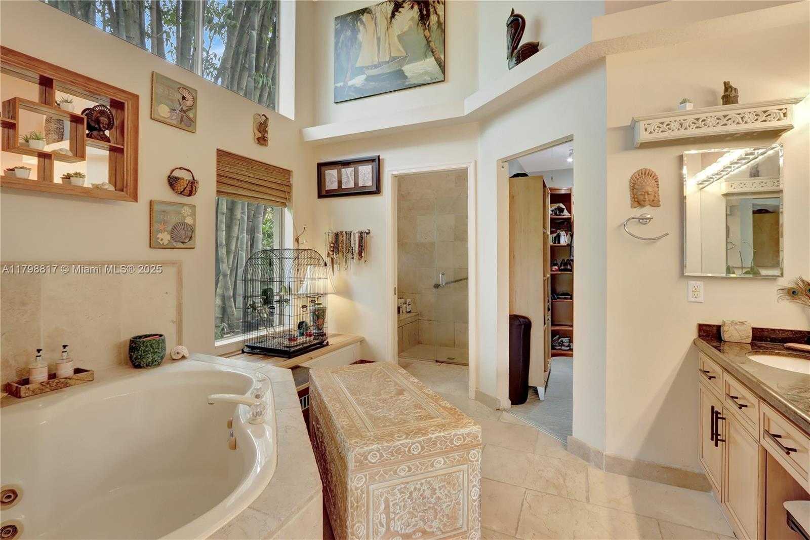 Small Image of 95 EAST WESTWOOD CIR E, West Palm Beach Number 24