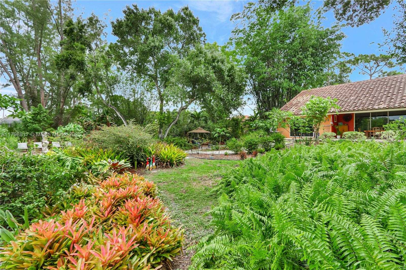 Small Image of 95 EAST WESTWOOD CIR E, West Palm Beach Number 28