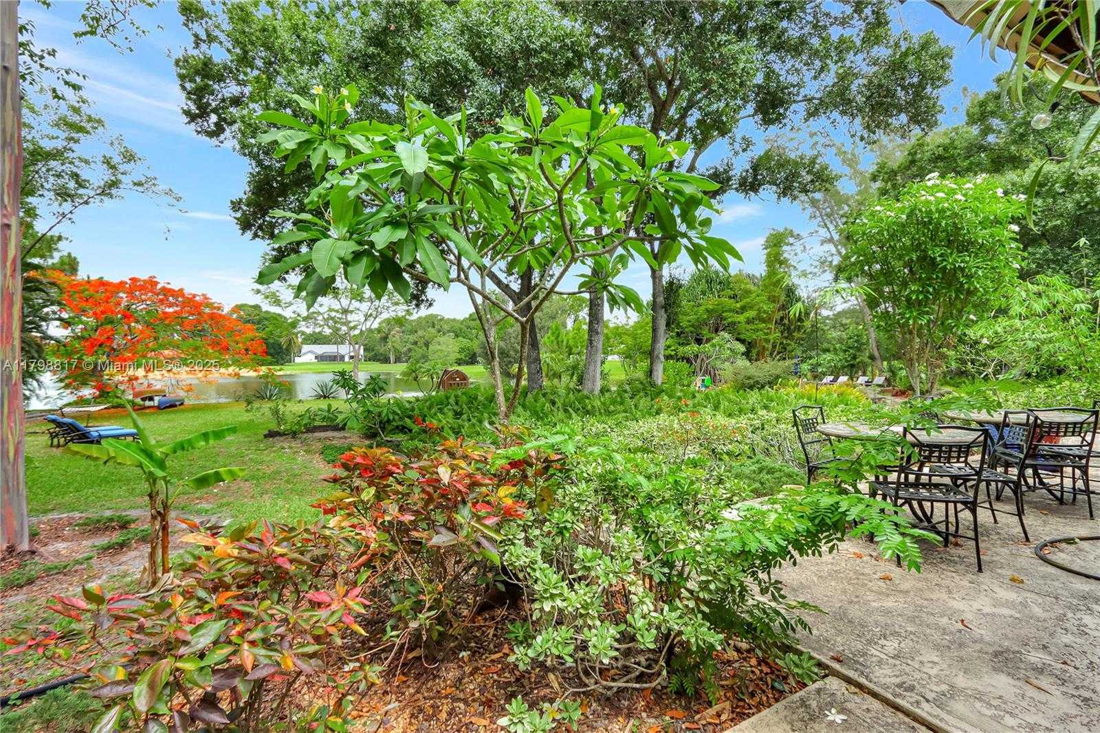 Small Image of 95 EAST WESTWOOD CIR E, West Palm Beach Number 30