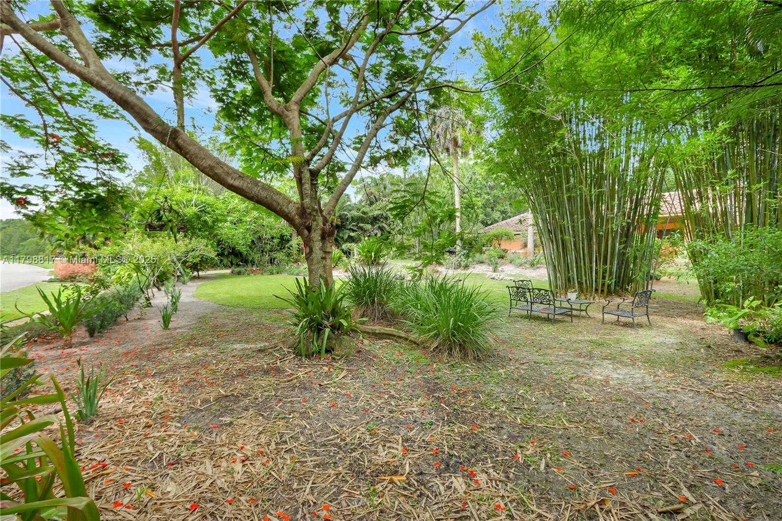 Small Image of 95 EAST WESTWOOD CIR E, West Palm Beach Number 35