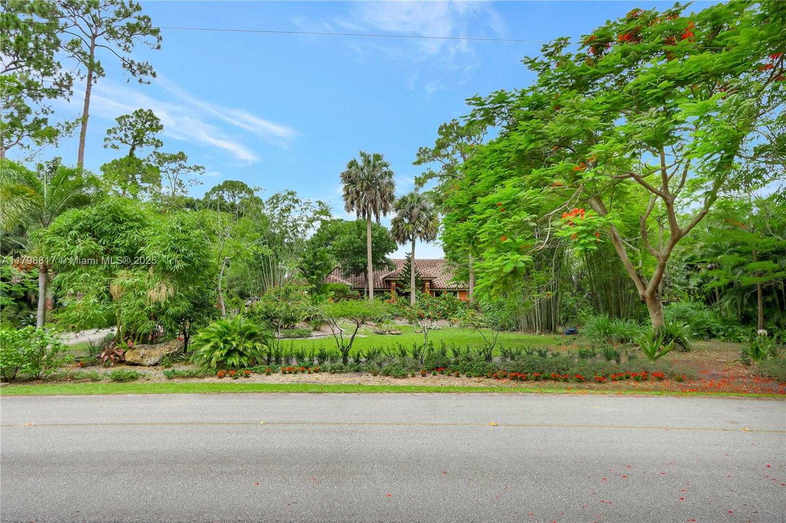 Small Image of 95 EAST WESTWOOD CIR E, West Palm Beach Number 37