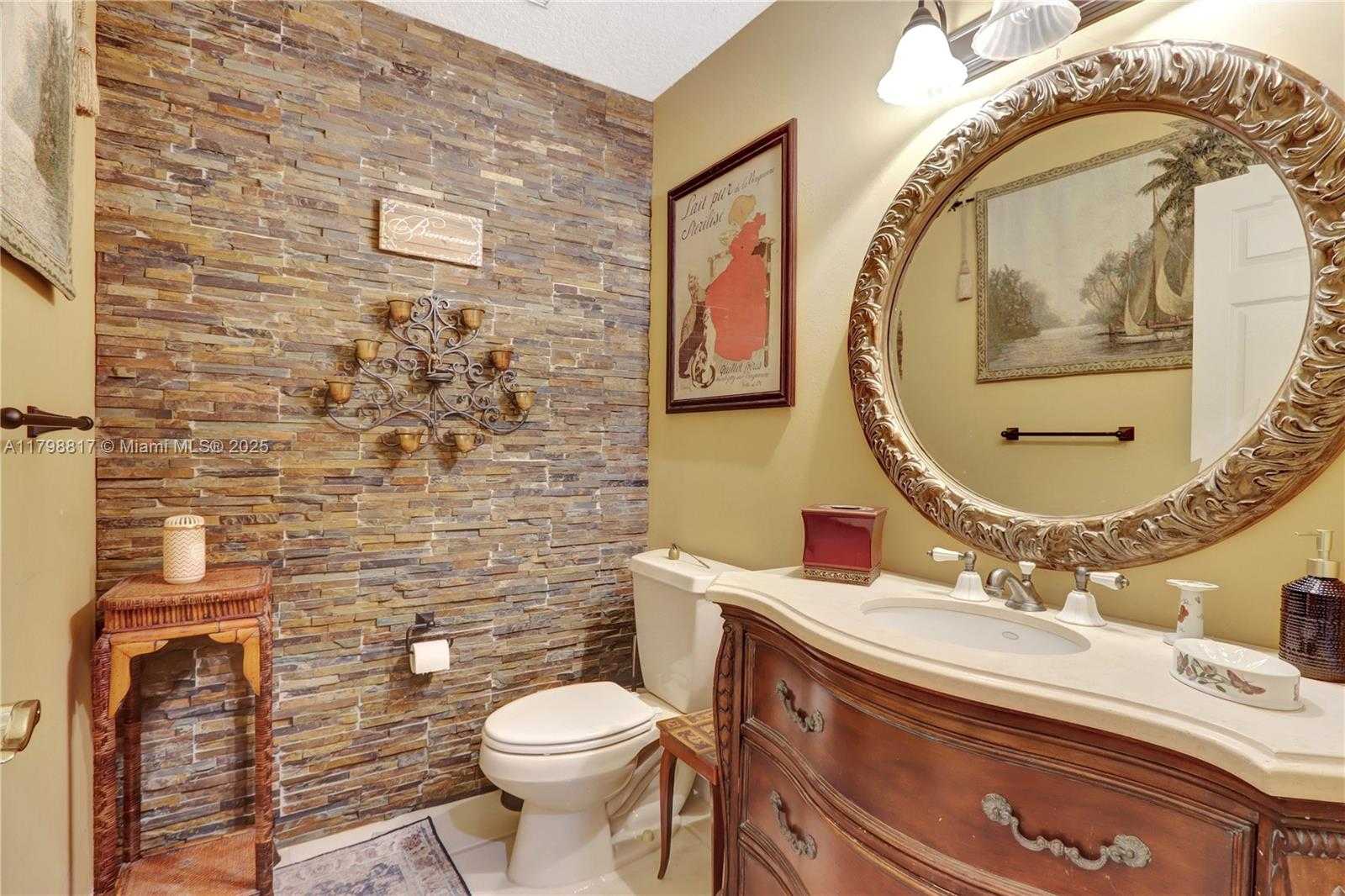 Small Image of 95 EAST WESTWOOD CIR E, West Palm Beach Number 8