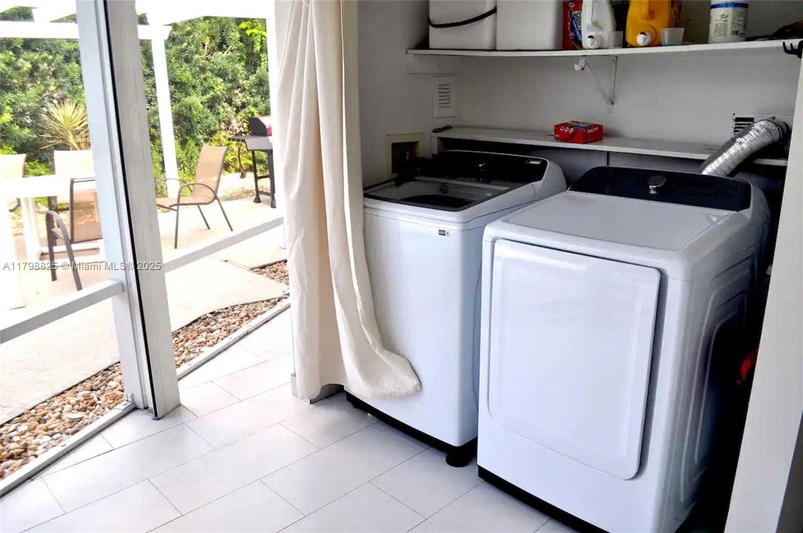 Small Image of 5111 NORTH EAST 15TH AVE, Fort Lauderdale Number 30