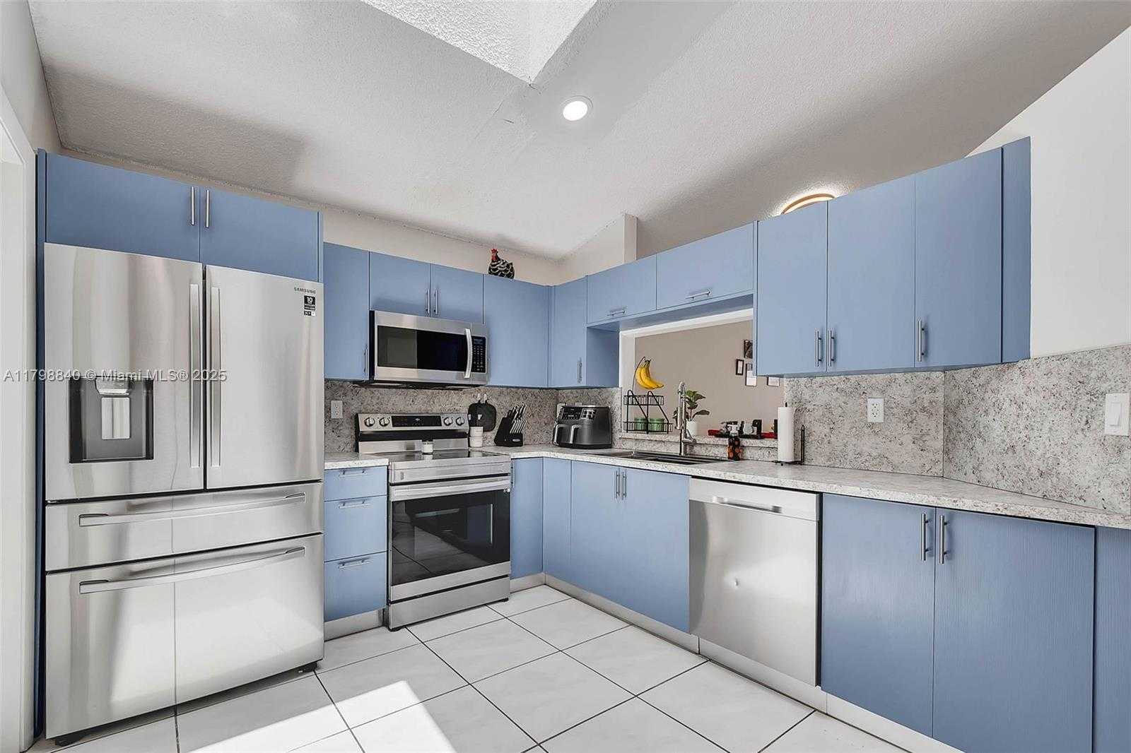 Small Image of 10066 SOUTH WEST 222ND STREET, Cutler Bay Number 2
