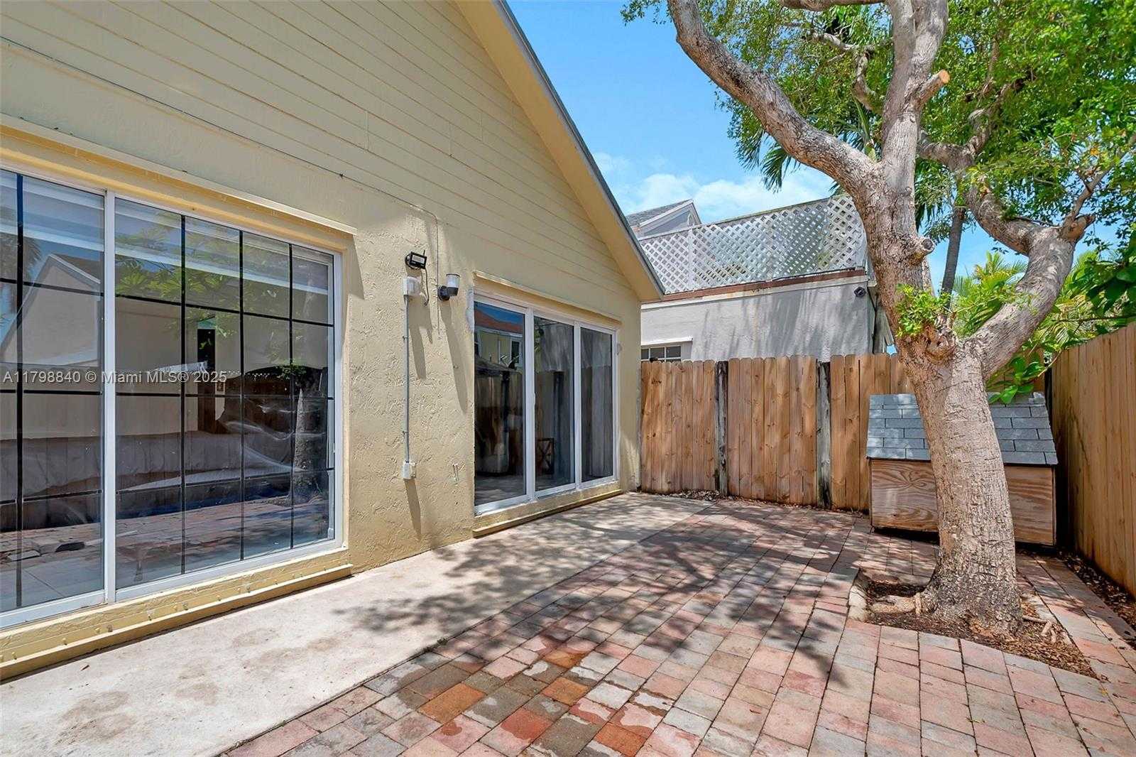 Small Image of 10066 SOUTH WEST 222ND STREET, Cutler Bay Number 22