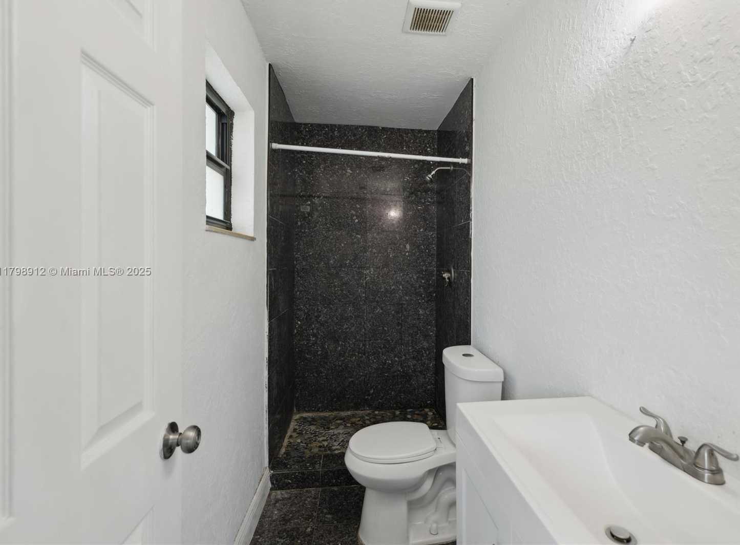 Small Image of 4260 NORTH WEST 172ND DR, Miami Gardens Number 23