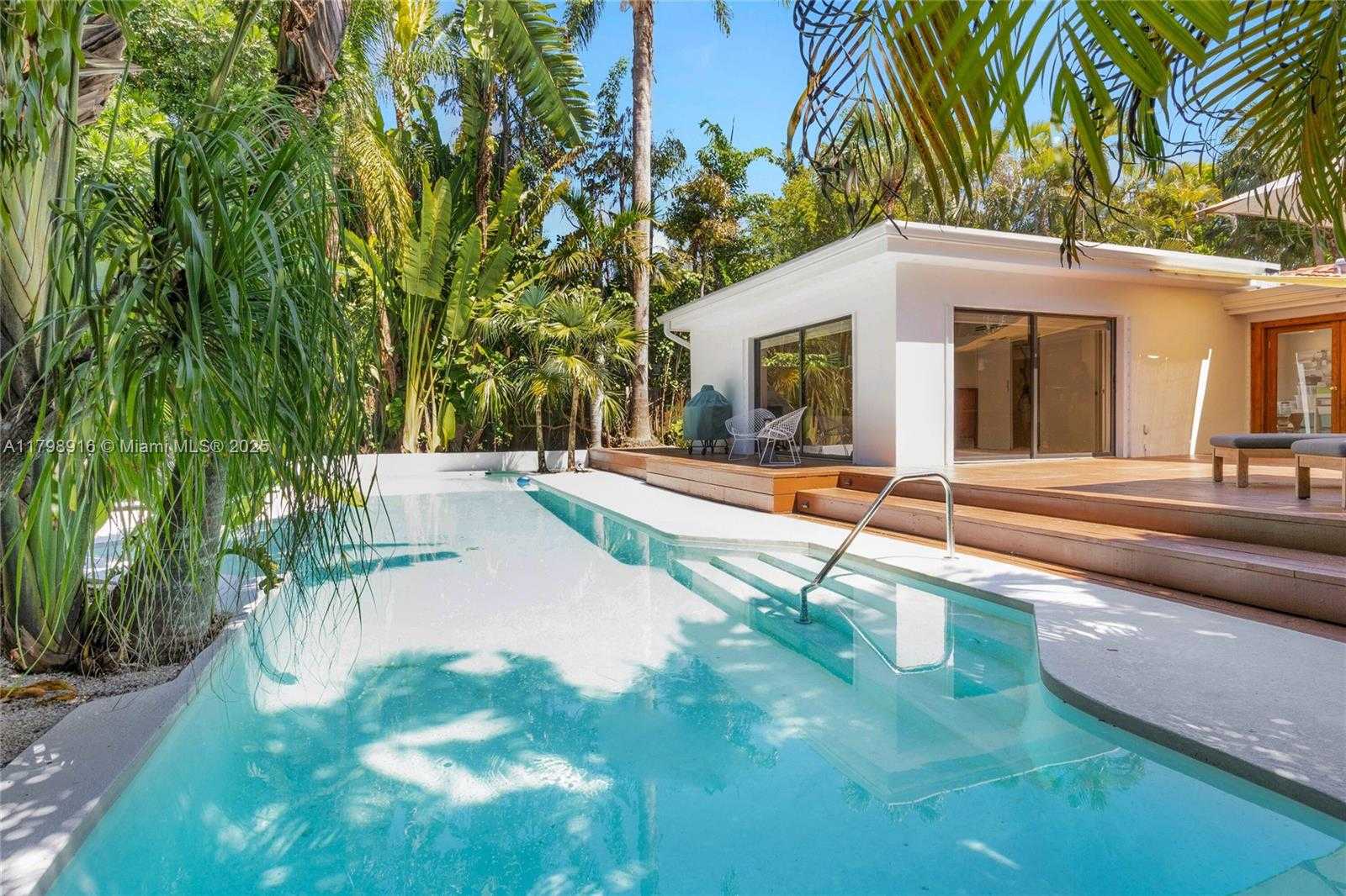 Small Image of 4031 WOODRIDGE RD, Coconut Grove Number 15