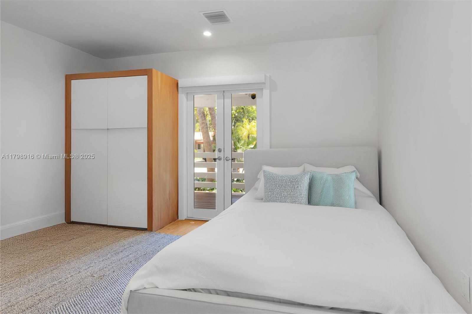 Small Image of 4031 WOODRIDGE RD, Coconut Grove Number 18