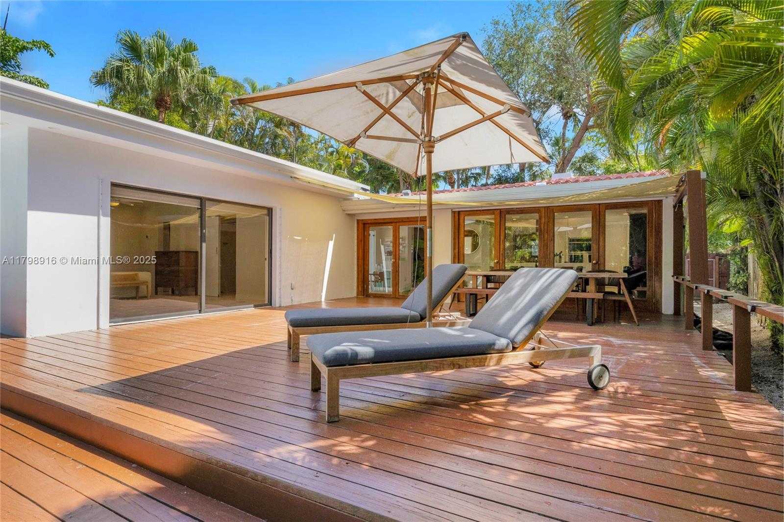 Small Image of 4031 WOODRIDGE RD, Coconut Grove Number 21