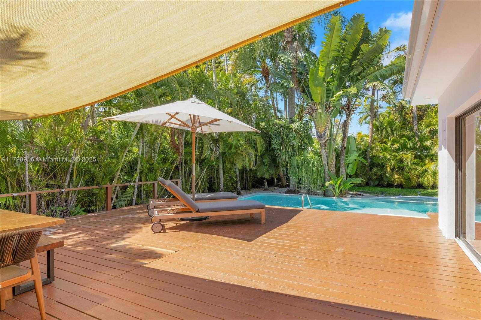 Small Image of 4031 WOODRIDGE RD, Coconut Grove Number 24