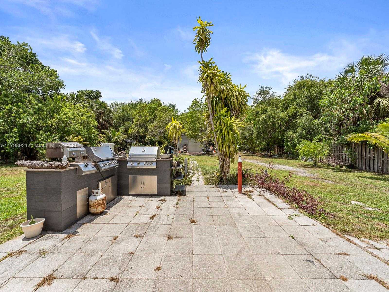 Small Image of 17720 NORTH WEST 17TH AVE, Miami Gardens Number 14
