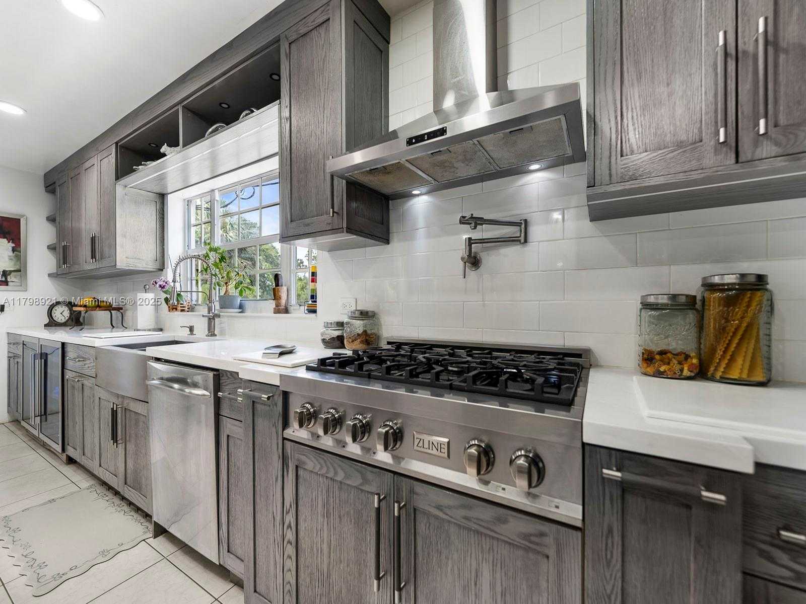 Small Image of 17720 NORTH WEST 17TH AVE, Miami Gardens Number 17