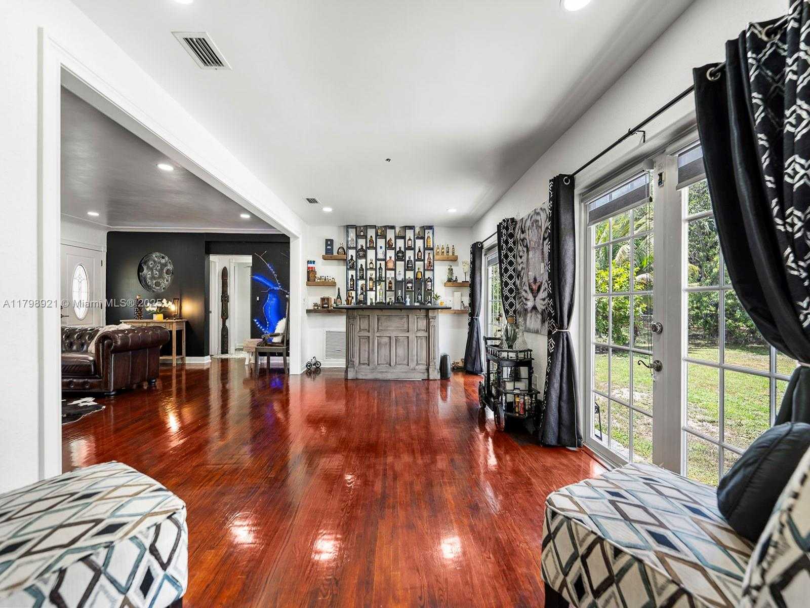 Small Image of 17720 NORTH WEST 17TH AVE, Miami Gardens Number 29