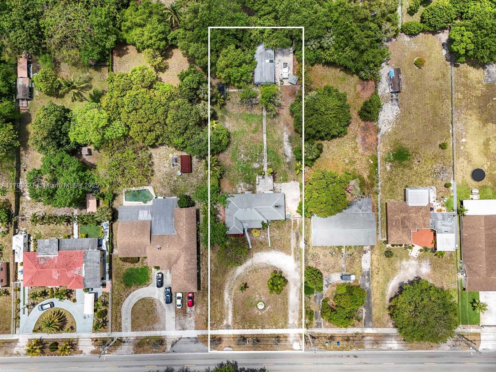 Small Image of 17720 NORTH WEST 17TH AVE, Miami Gardens Number 37