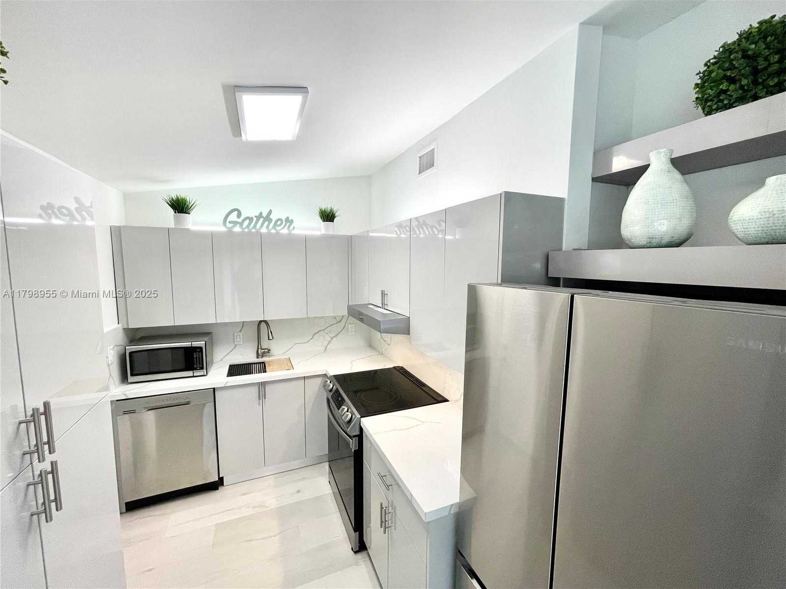 Small Image of 2406 MARATHON LN, Fort Lauderdale Number 16