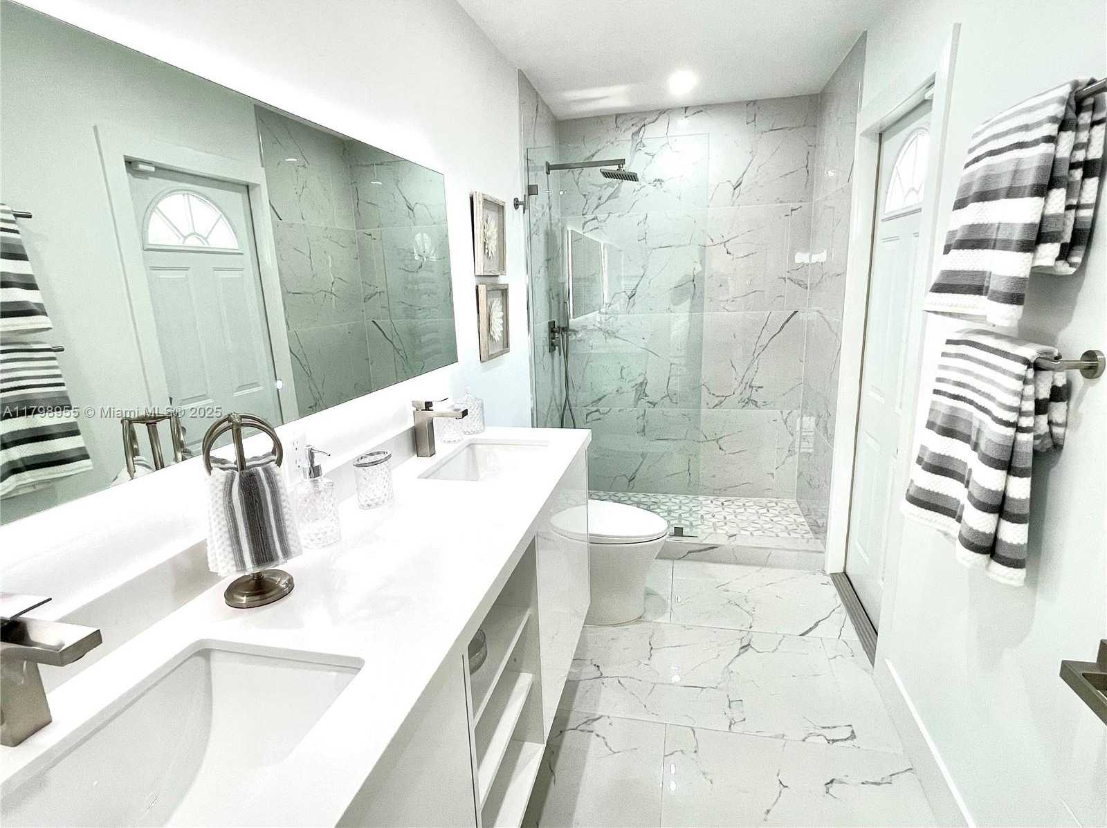Small Image of 2406 MARATHON LN, Fort Lauderdale Number 22