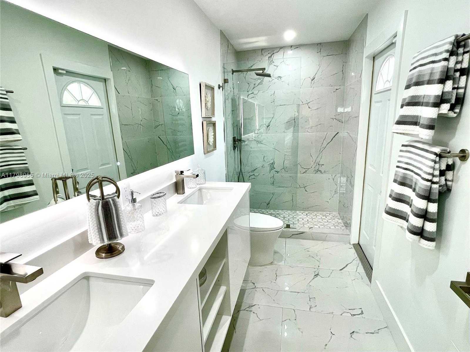 Small Image of 2406 MARATHON LN, Fort Lauderdale Number 23
