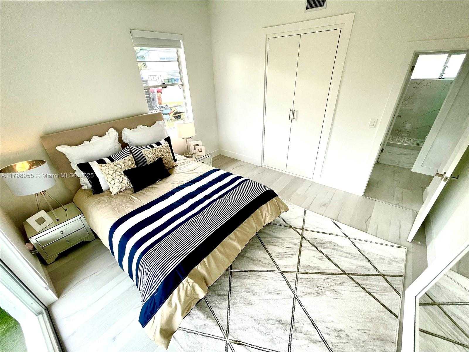 Small Image of 2406 MARATHON LN, Fort Lauderdale Number 26