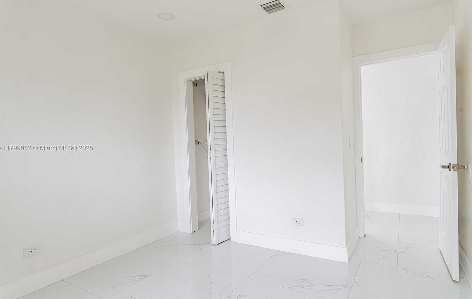 Small Image of 17940 NORTH WEST 13TH CT, Miami Gardens Number 21