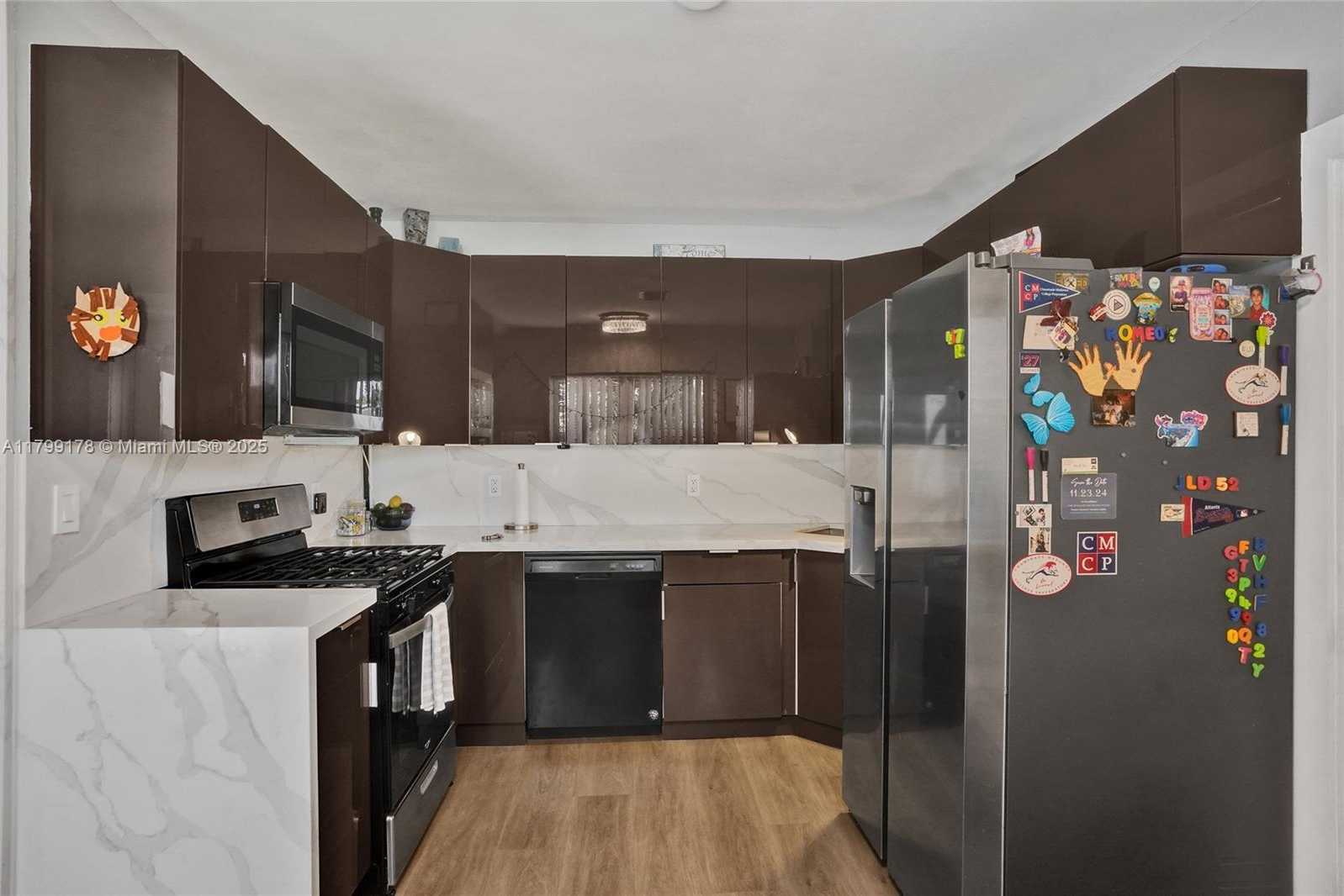 Small Image of 1155 HAYES ST, Hollywood Number 13