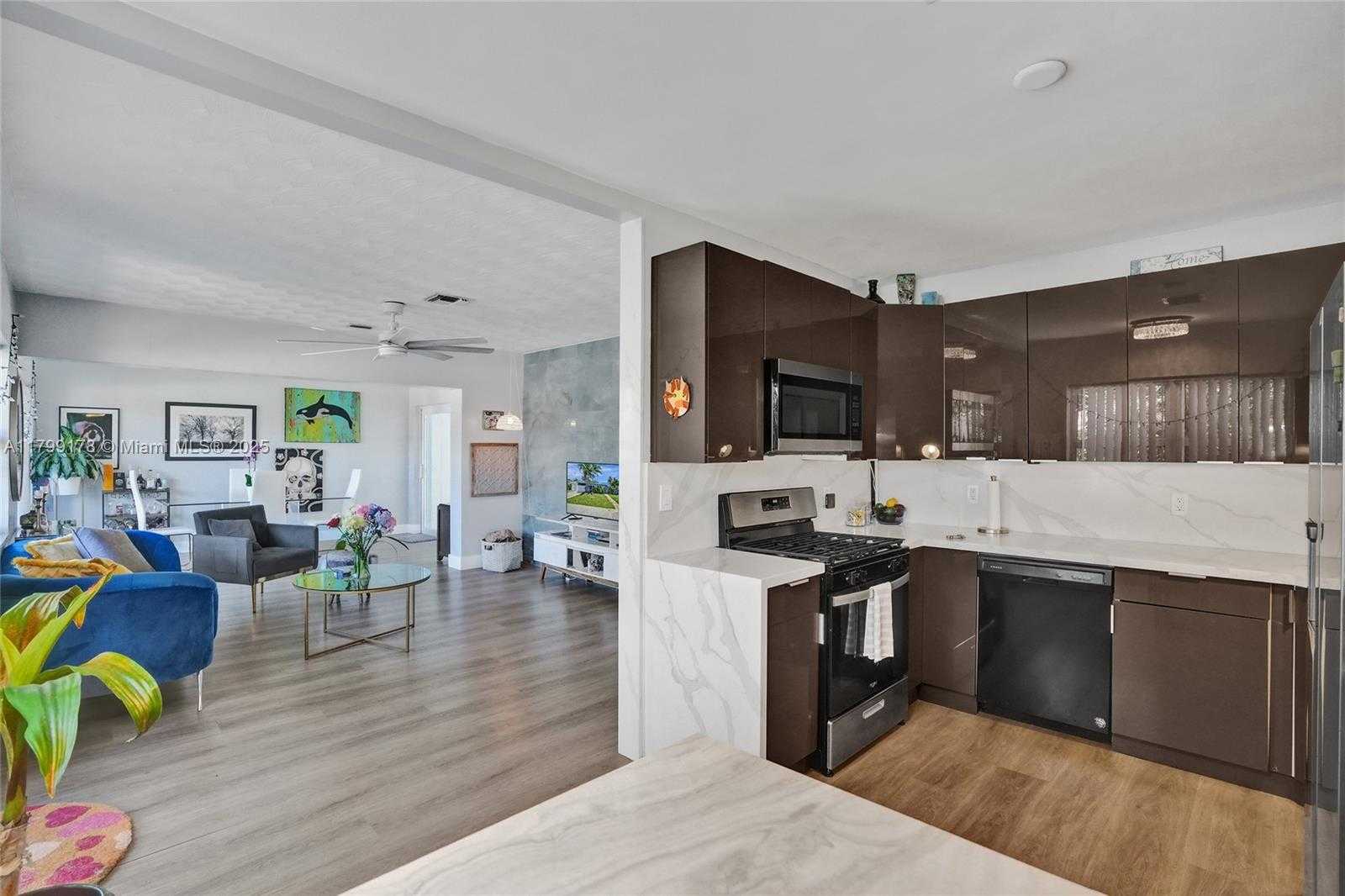 Small Image of 1155 HAYES ST, Hollywood Number 14