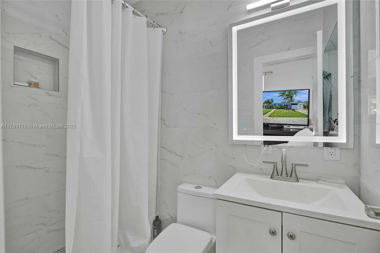 Small Image of 1155 HAYES ST, Hollywood Number 27