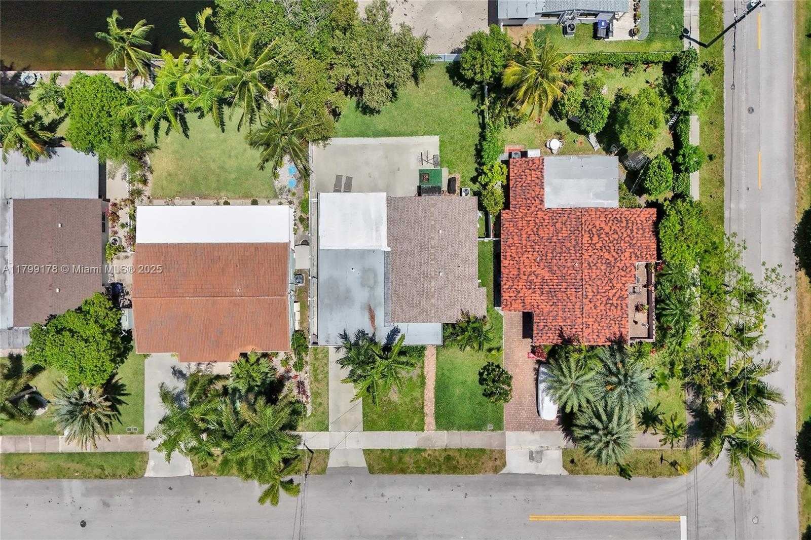 Small Image of 1155 HAYES ST, Hollywood Number 3