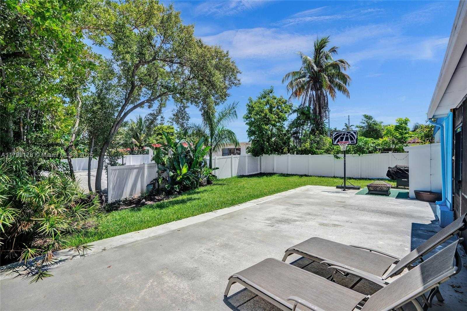 Small Image of 1155 HAYES ST, Hollywood Number 37