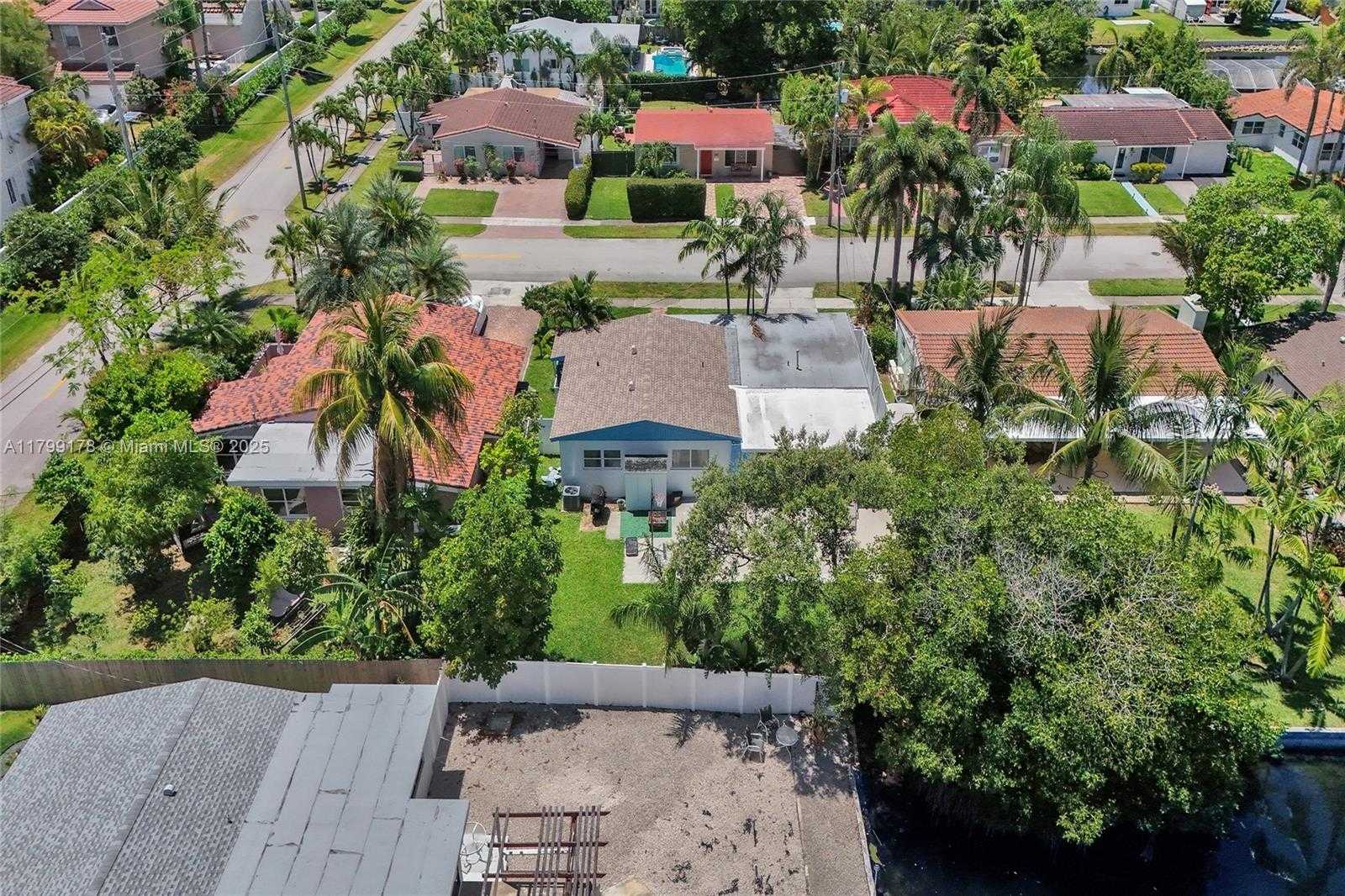Small Image of 1155 HAYES ST, Hollywood Number 39