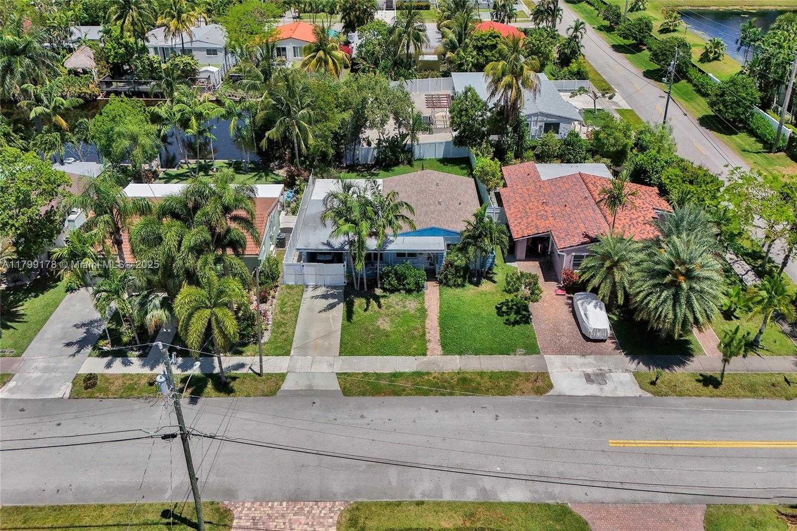 Small Image of 1155 HAYES ST, Hollywood Number 4