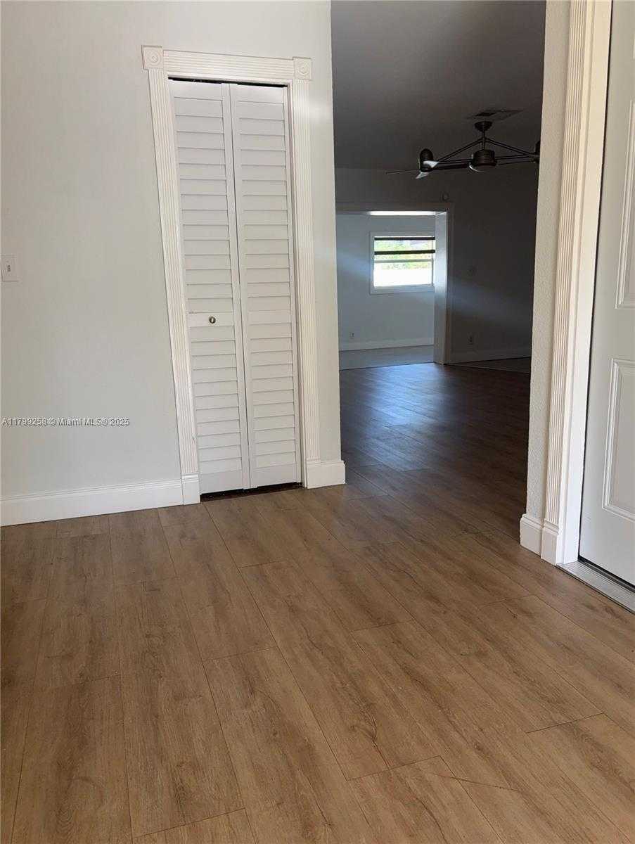 Small Image of 2650 NORTH WEST 67TH TER, Margate Number 12