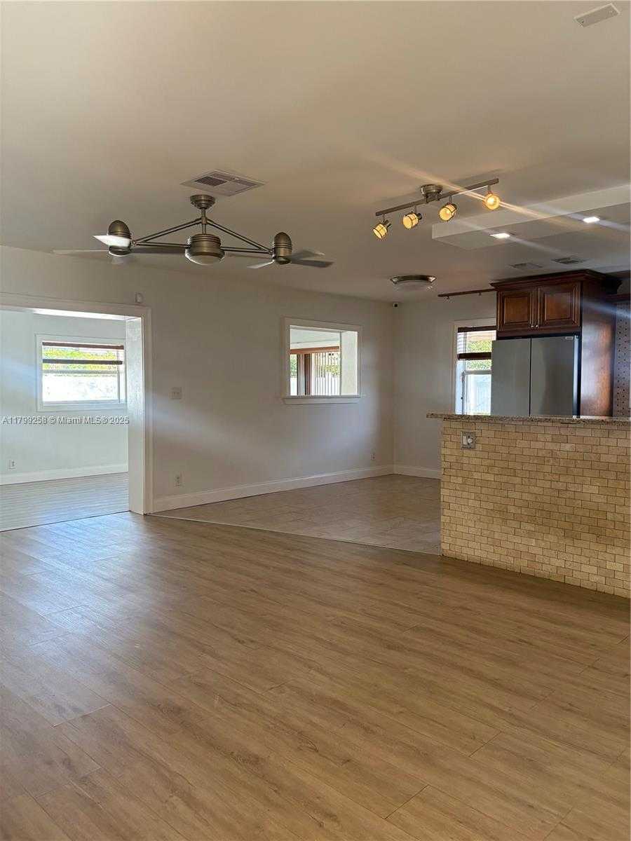 Small Image of 2650 NORTH WEST 67TH TER, Margate Number 13