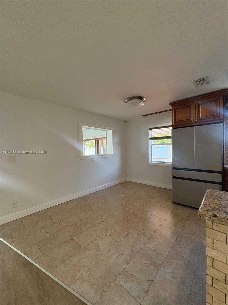 Small Image of 2650 NORTH WEST 67TH TER, Margate Number 15