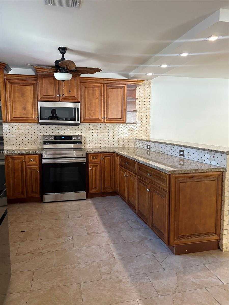 Small Image of 2650 NORTH WEST 67TH TER, Margate Number 17