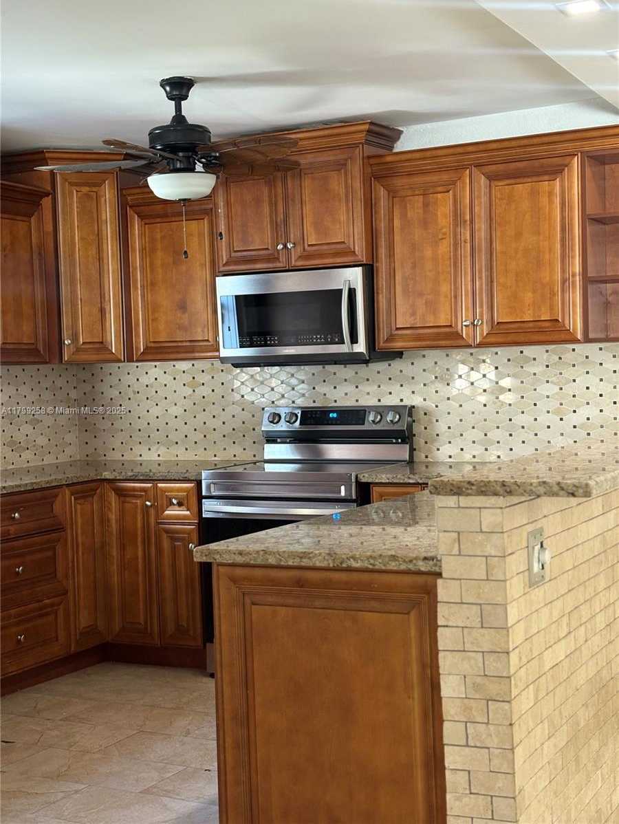 Small Image of 2650 NORTH WEST 67TH TER, Margate Number 19