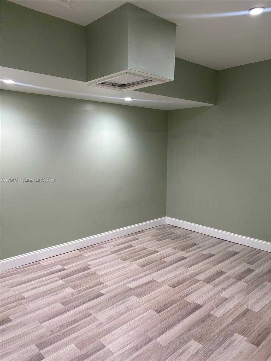 Small Image of 2650 NORTH WEST 67TH TER, Margate Number 34
