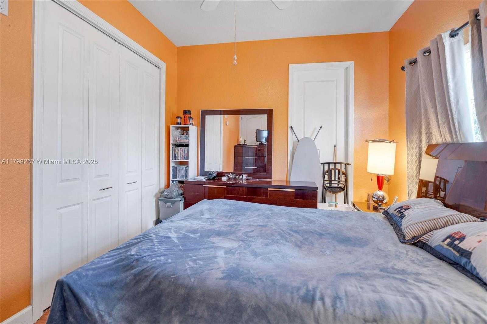 Small Image of 261 NORTH EAST 41ST ST, Oakland Park Number 14