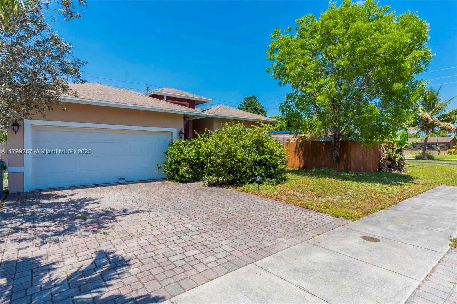 Small Image of 261 NORTH EAST 41ST ST, Oakland Park Number 22