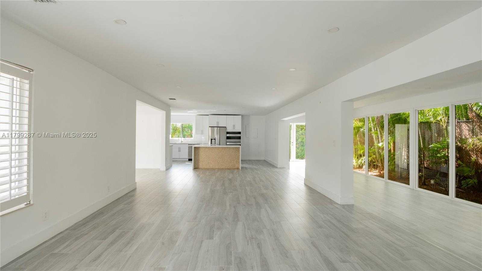Small Image of 10 PROSPECT DR, Coral Gables Number 11