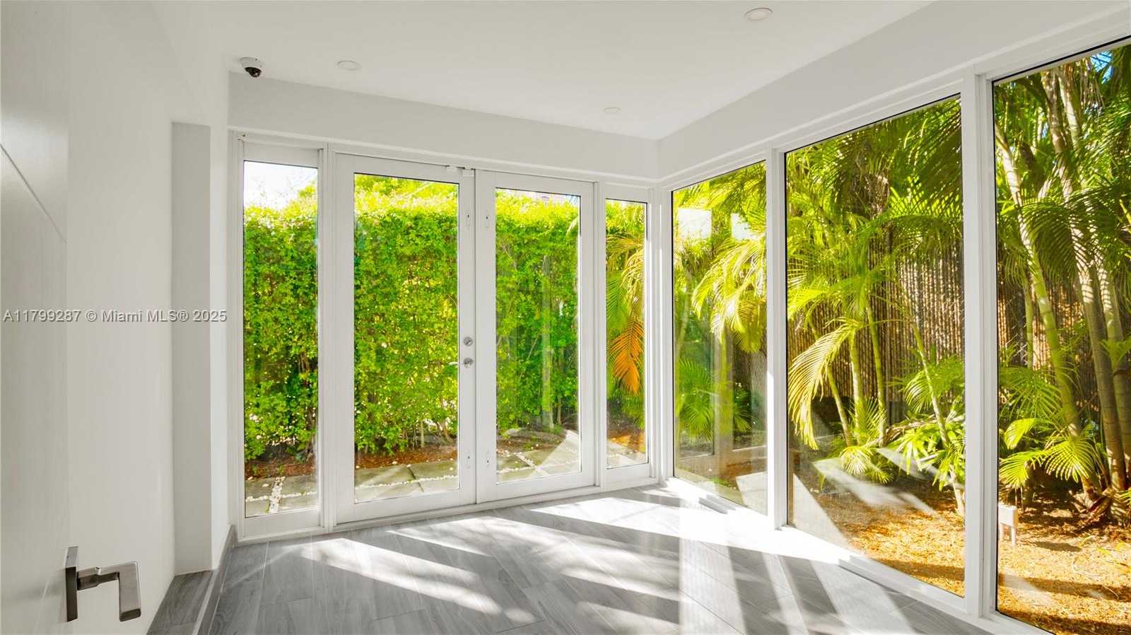 Small Image of 10 PROSPECT DR, Coral Gables Number 13