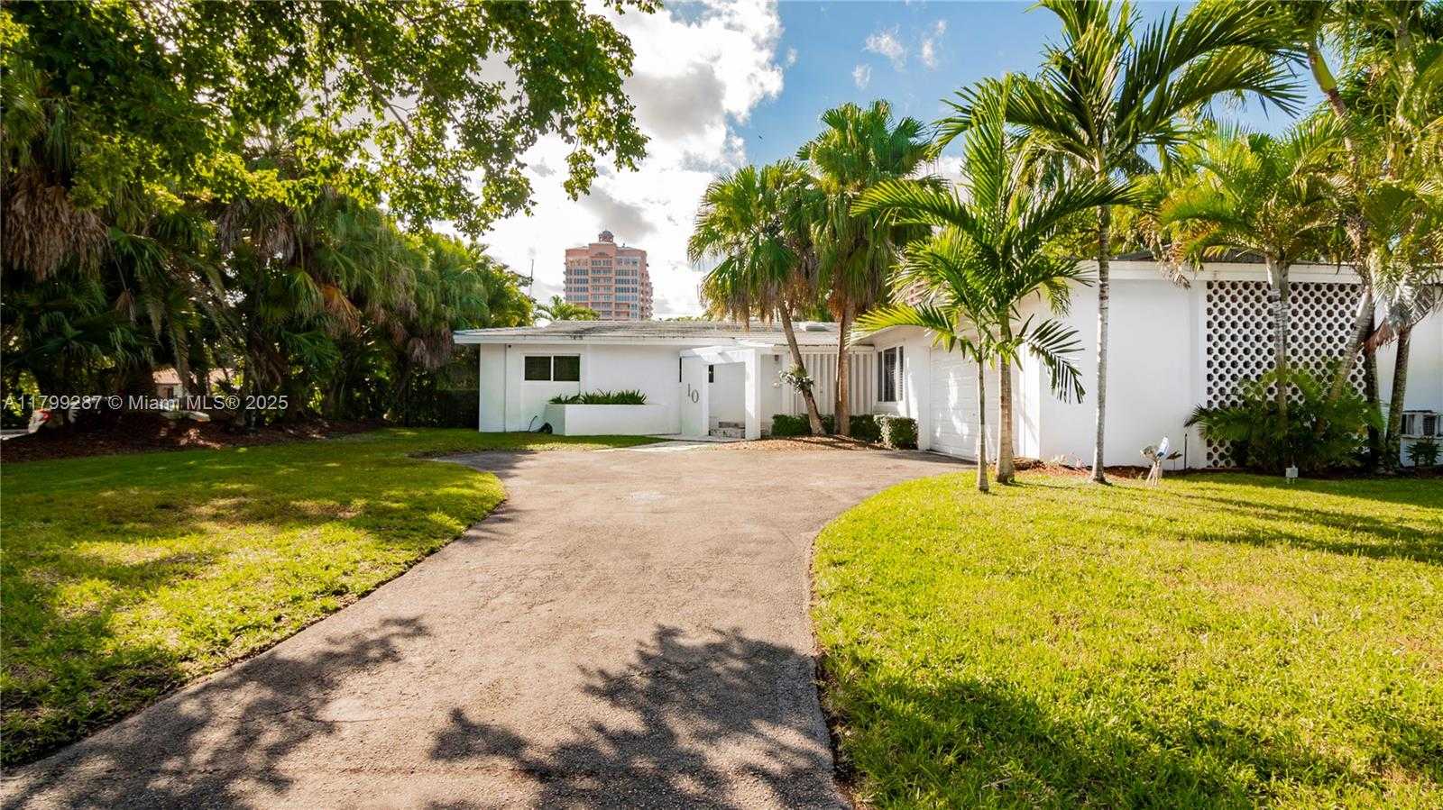 Small Image of 10 PROSPECT DR, Coral Gables Number 2