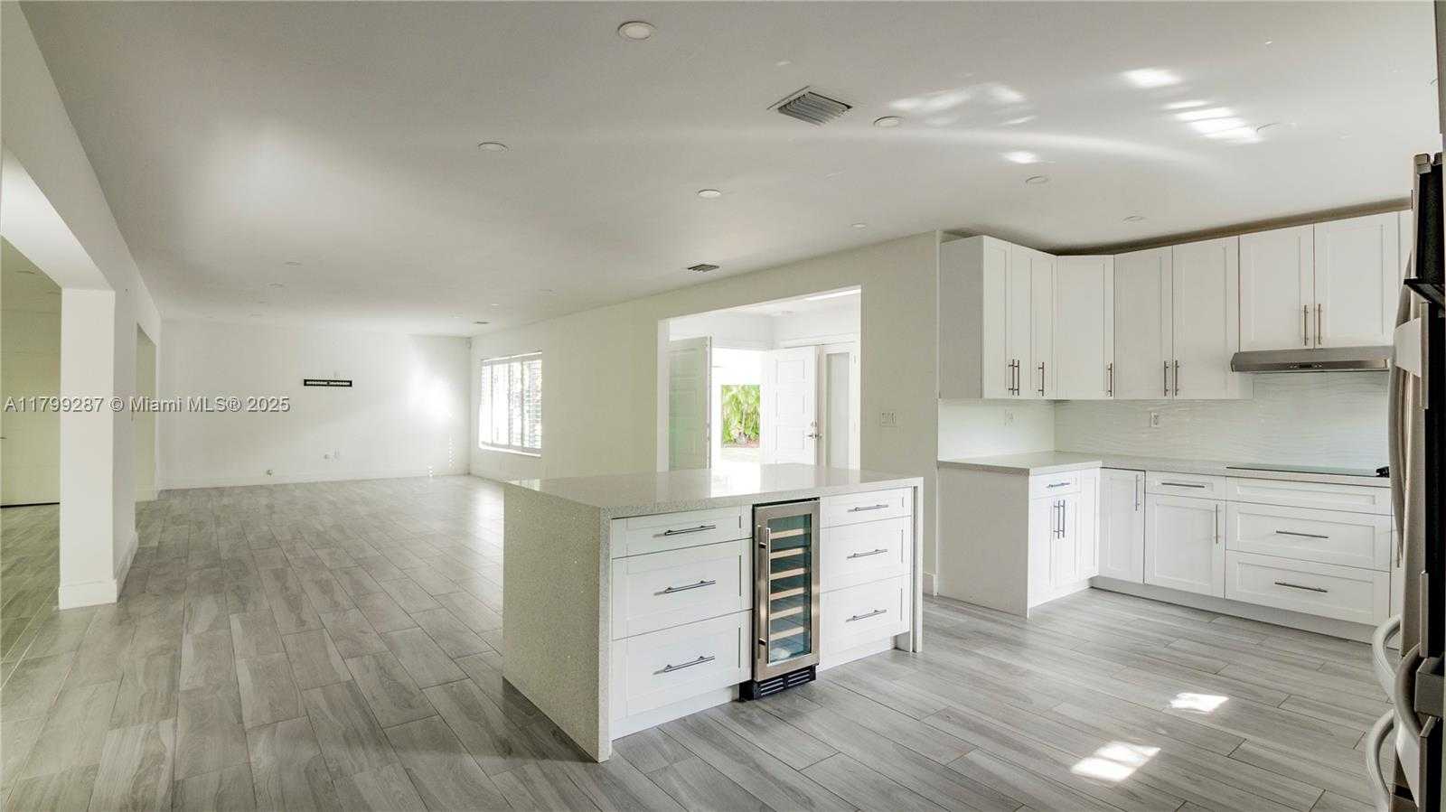 Small Image of 10 PROSPECT DR, Coral Gables Number 6