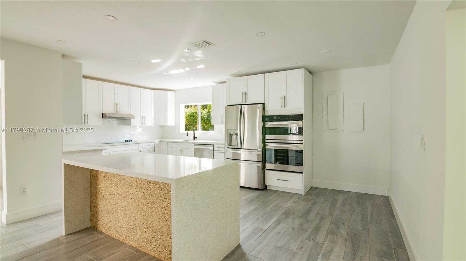 Small Image of 10 PROSPECT DR, Coral Gables Number 9