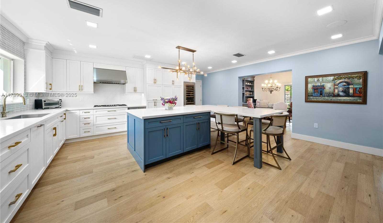 Small Image of 725 VILABELLA AVE, Coral Gables Number 12