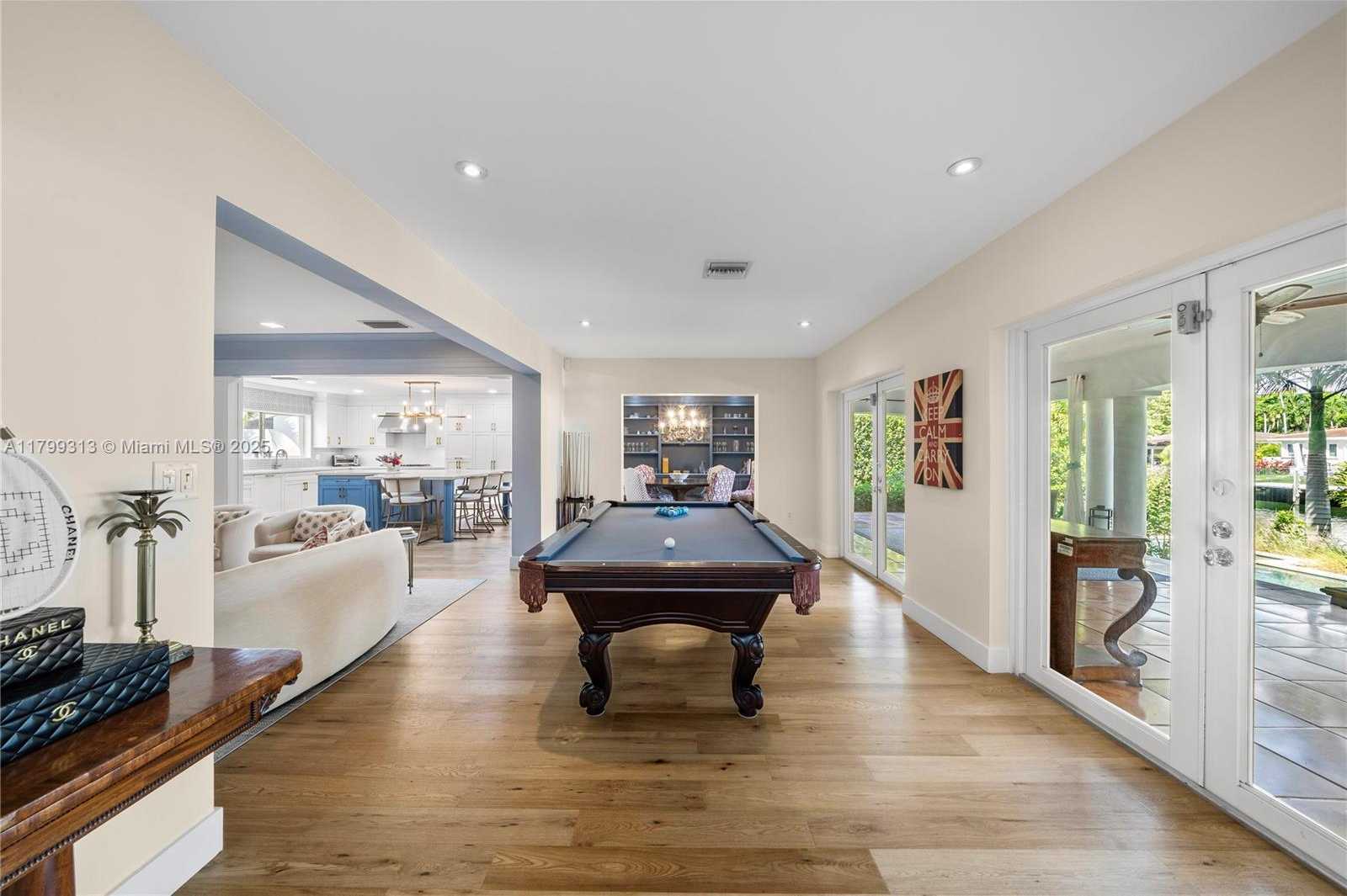 Small Image of 725 VILABELLA AVE, Coral Gables Number 19